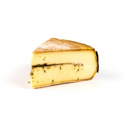 Goat Tomme With Espelette Pepper +/- 250g (PC)