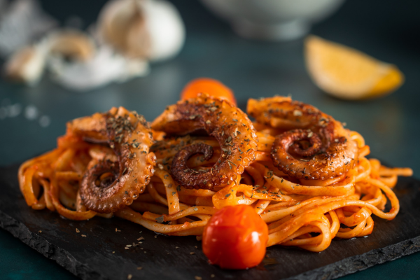 Linguini Pasta With Octopus  & Tomato Sauce