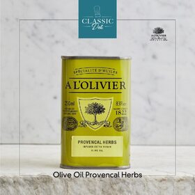 A L’Olivier story began in 1822, in the Marais, right in the heart of Paris, when Monsieur Popelin - who was a pharmacist at the time - set up a stall to sell olive oil. It soon earned a reputation for outstanding quality, won two medals at the 1867 and 1889 Universal Exhibitions, branched out into other oil varieties and ultimately emerged as the specialist for top-quality oils.
.
.
.
#newin #newselection #oliveoil #aromaticoliveoil #aromaticoil #herbaloil #truffleoil #blacktruffle #whitetruffleoil @alolivier1822